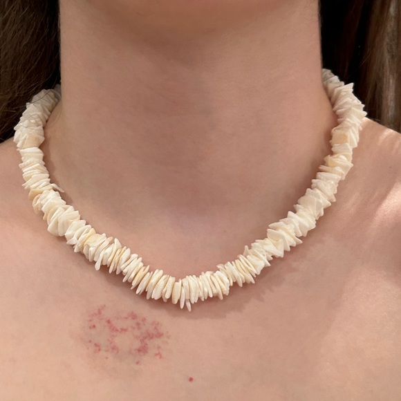 VINTAGE PUKA SHELL JEWELRY - Picture 4 of 9